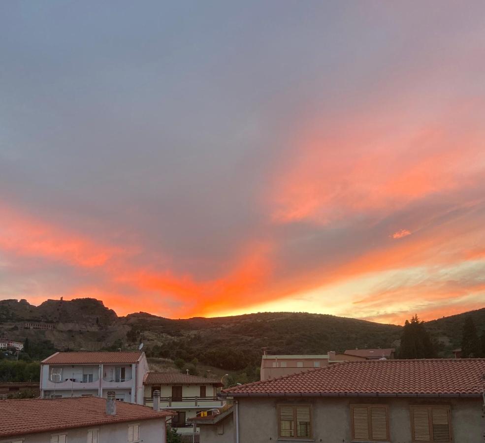 Pozzo Sella Aparthouse - Tramonto Sulla Miniera Иглесиас Экстерьер фото